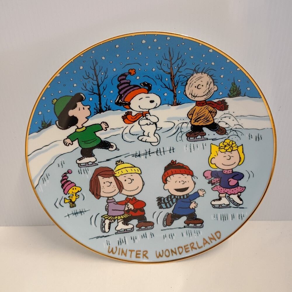Danbury Mint Peanuts "Winter Wonderland" Collectors Plate